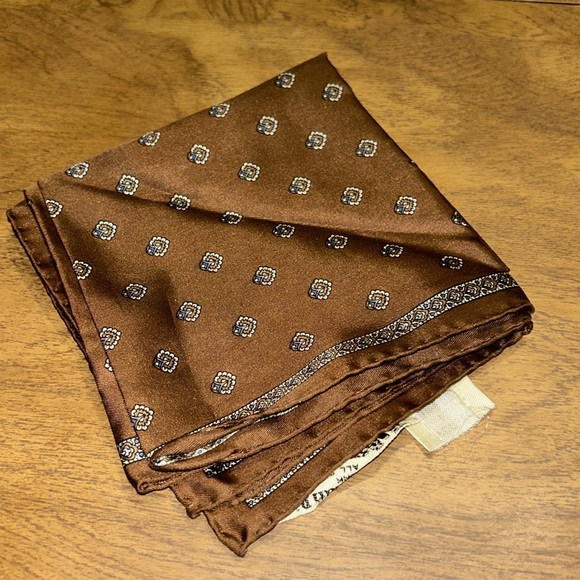 Christian Dior all silk - Picture 9 of 10